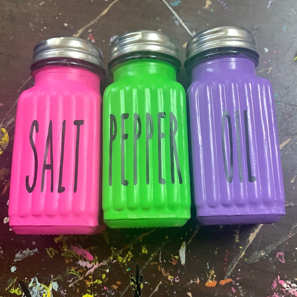 COPY - 3 Shakers for T